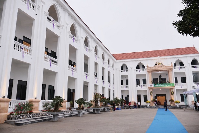 Thánh lễ tạ ơn làm phép nhà mục vụ giáo xứ Tình Lam